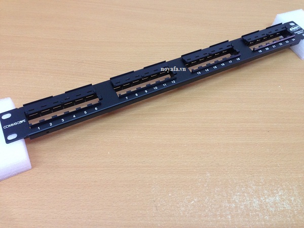 Patch panel 24 Port cat5e Commscope nhân rời